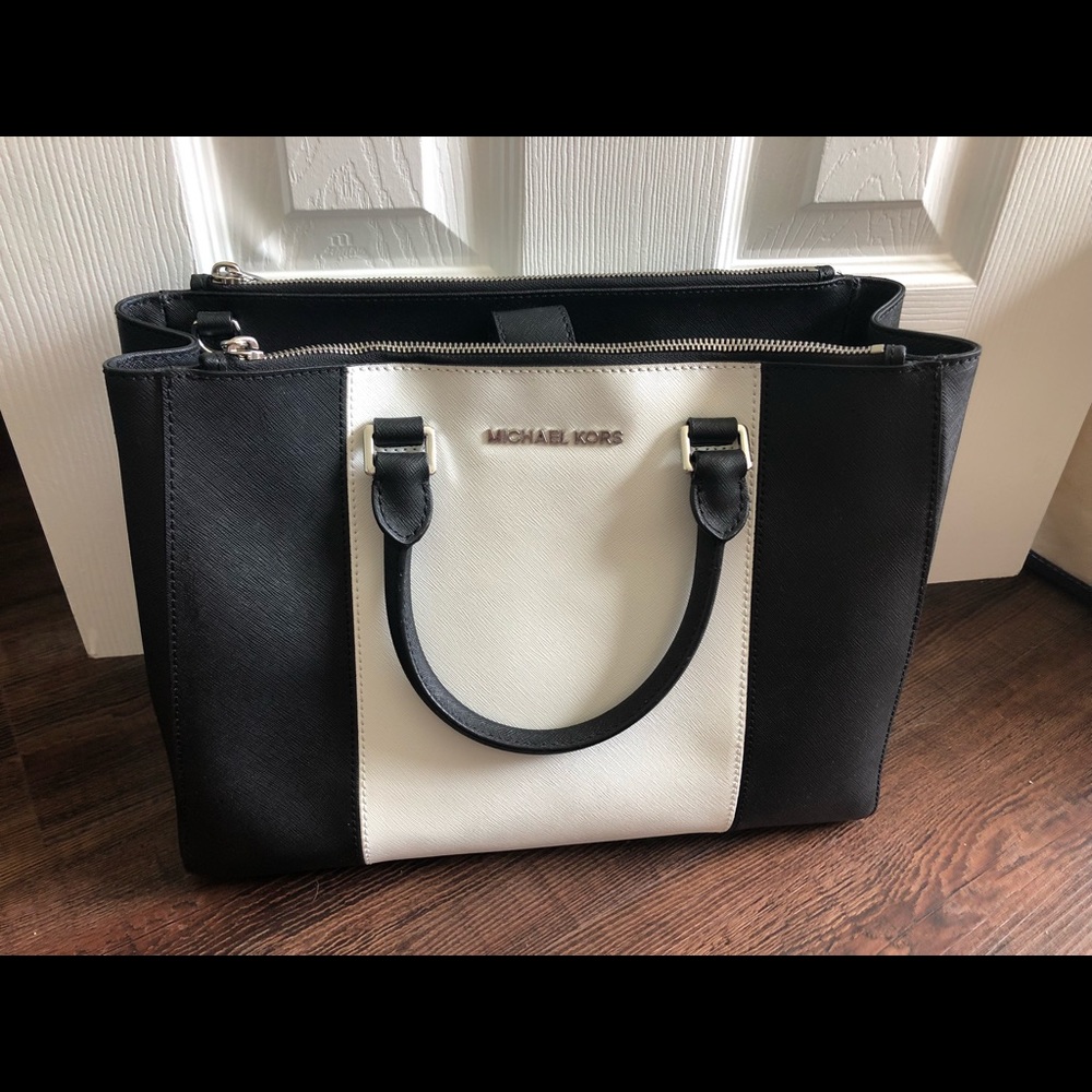 Michael Kors Tote